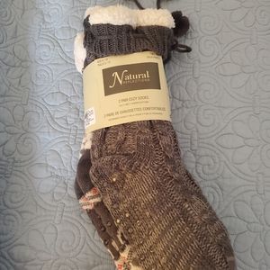 NWT Natural Reflections 2 pair cozy socks